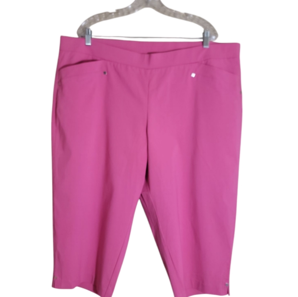 CJ Banks signature slimming pink capri pants plus women's size 22W cropped
